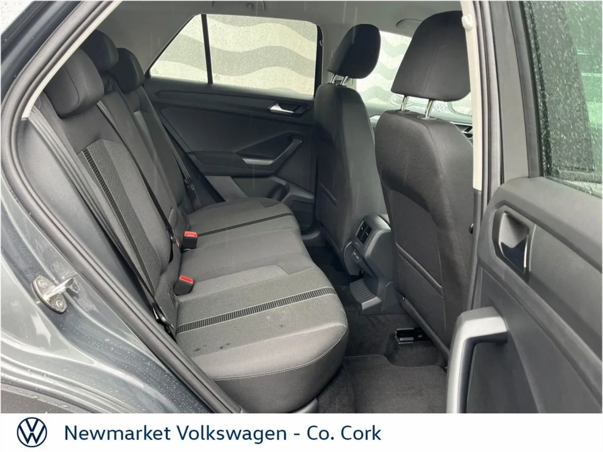 Volkswagen T-Roc Edition 75 1.0tsi 116BHP 6 Speed - Image 4
