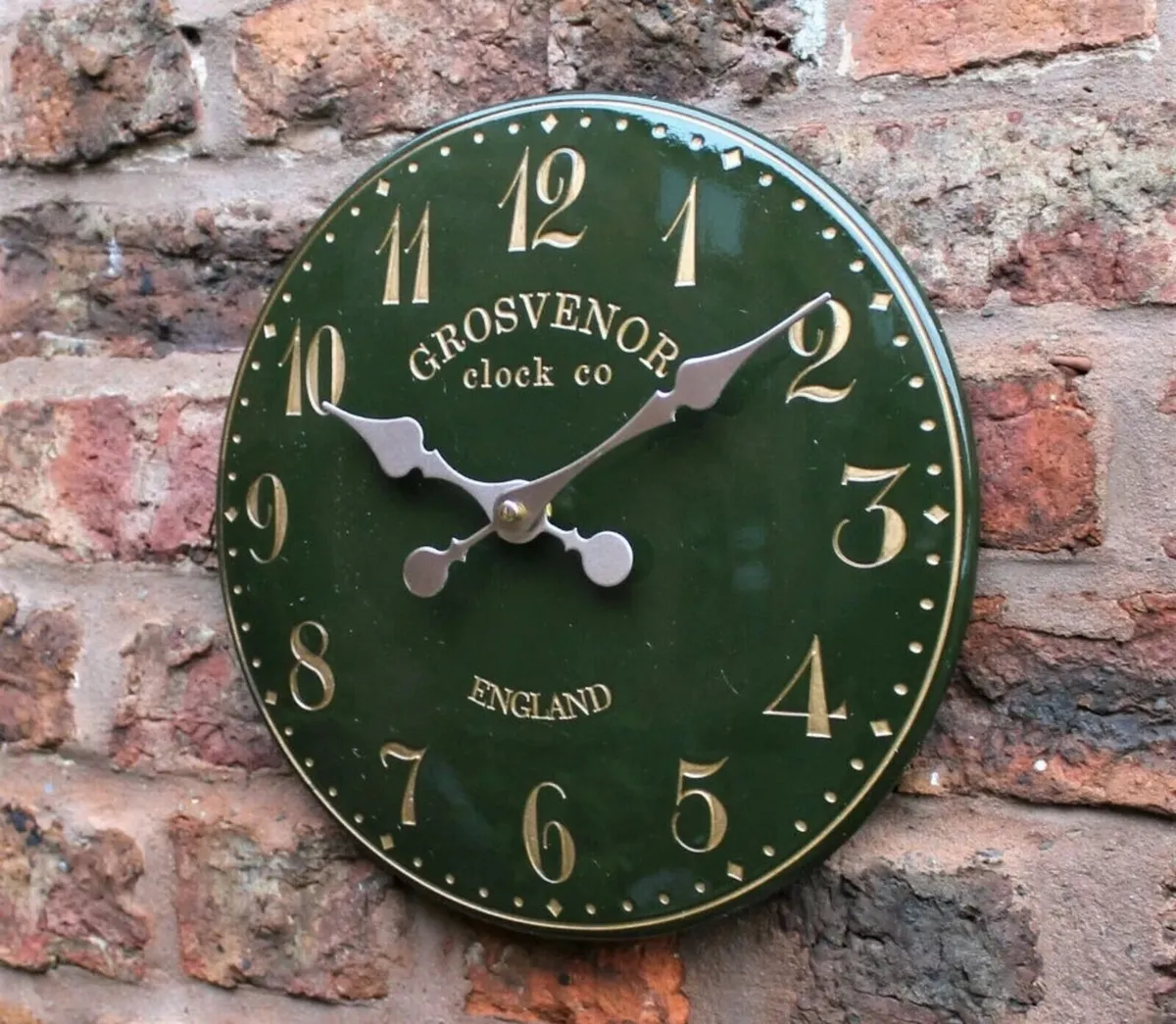 Outdoor Garden Station Green Wall Clock NEW - Image 1