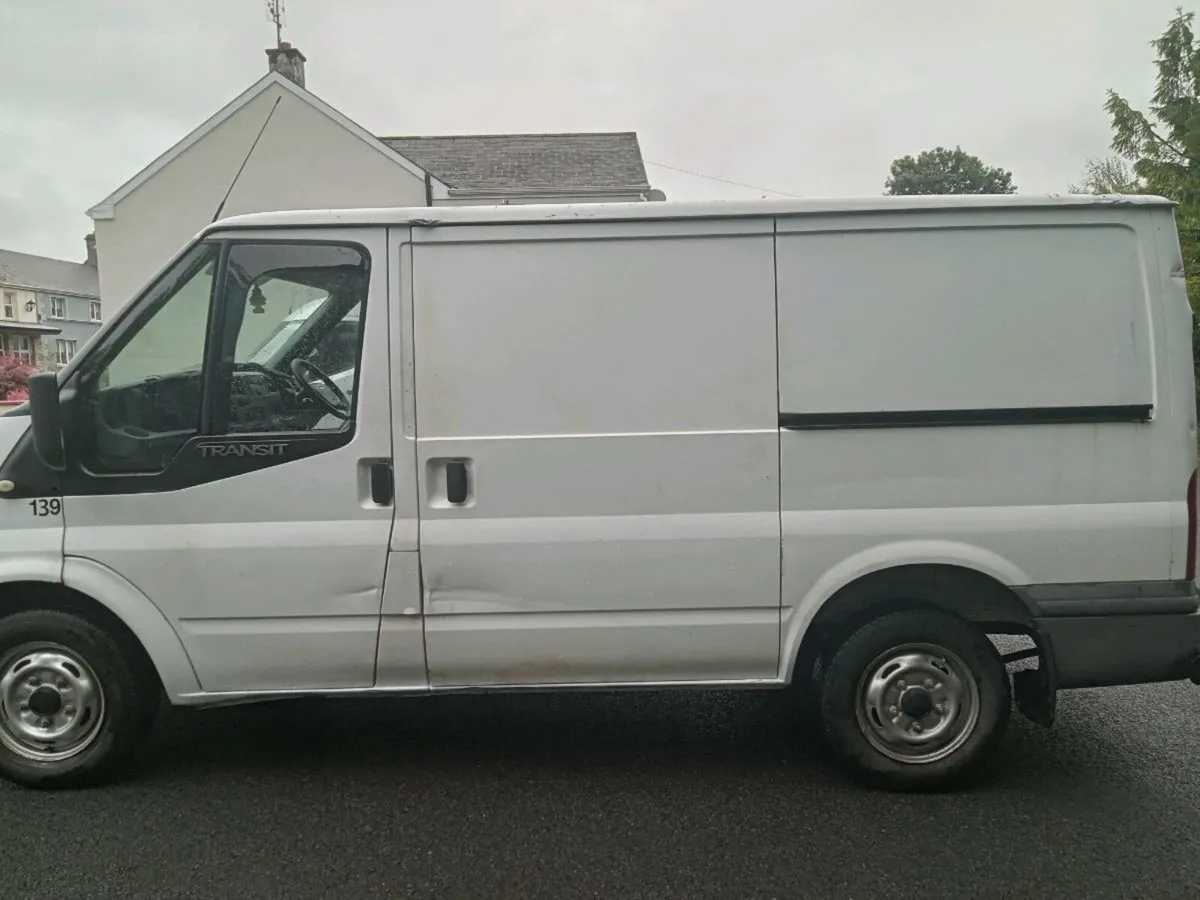 Ford Transit - Image 3