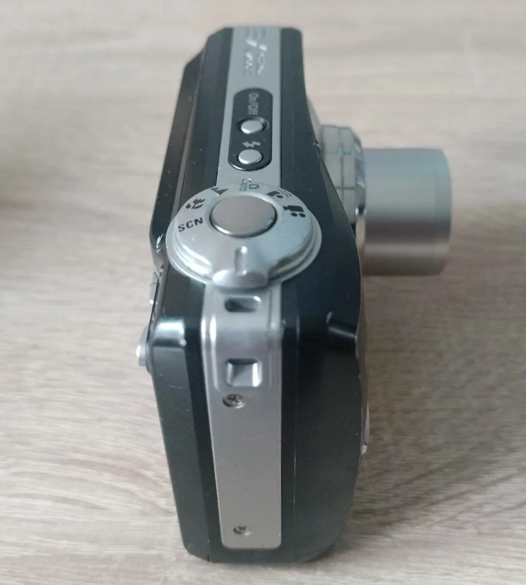 Kodak Easyshare C913 - Image 3