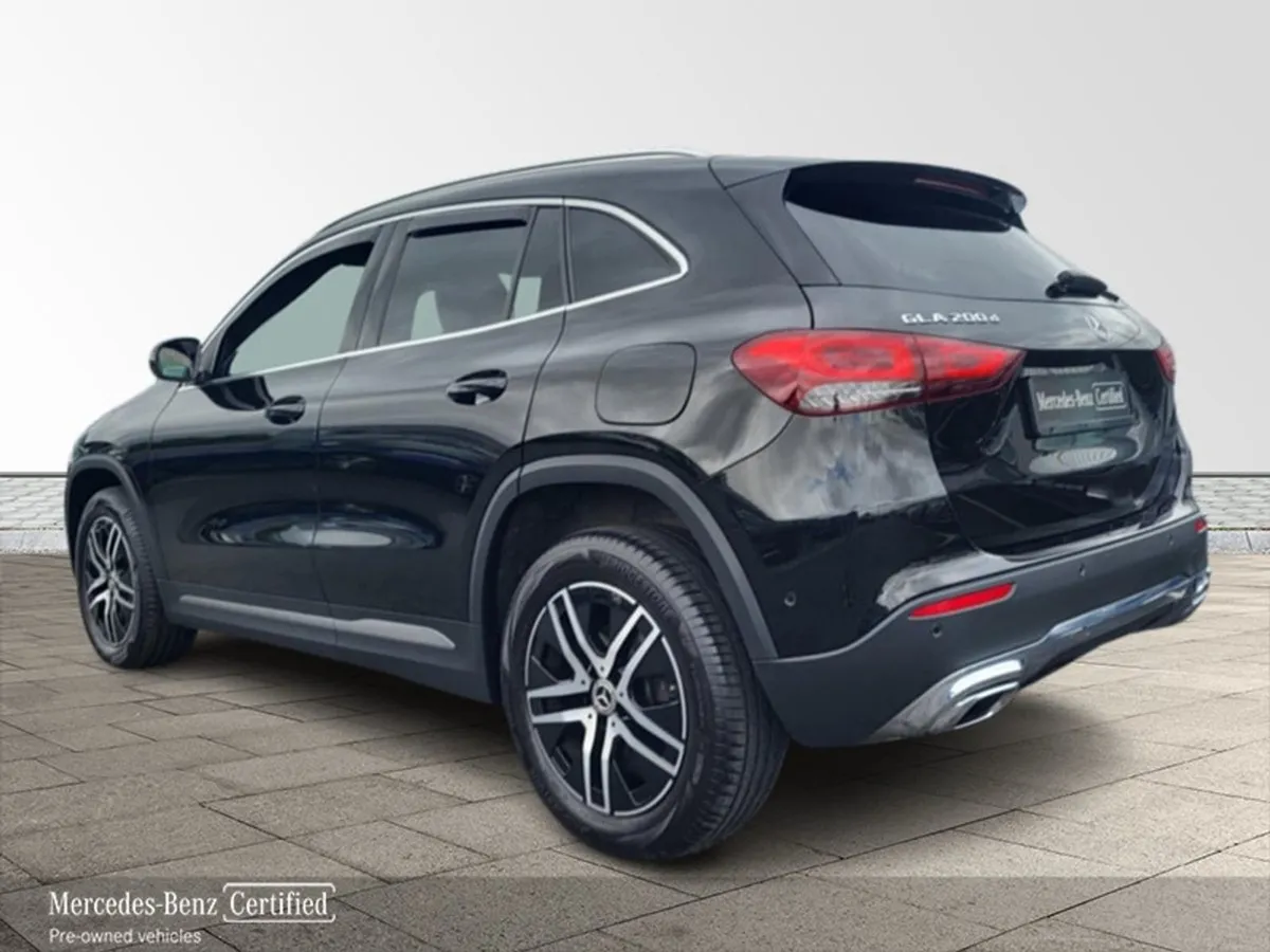 Mercedes-Benz GLA Class Gla200d Progressive Auto - Image 3