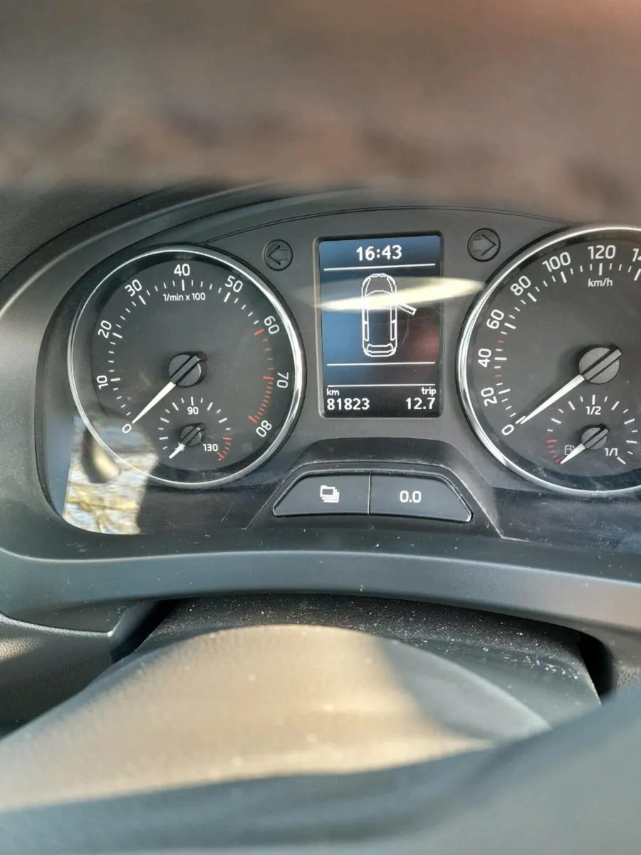Skoda Rapid - Image 4