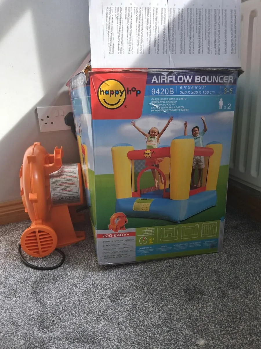 Bouncing castle - Image 2