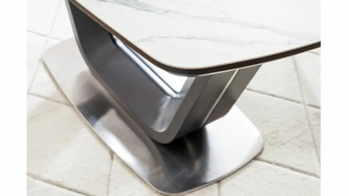 ARMANI DINING TABLE SET - Image 3
