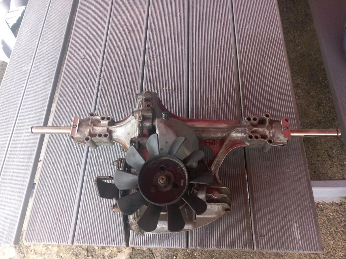 Hydro-gear hydrostatic transmission for sale - Image 1