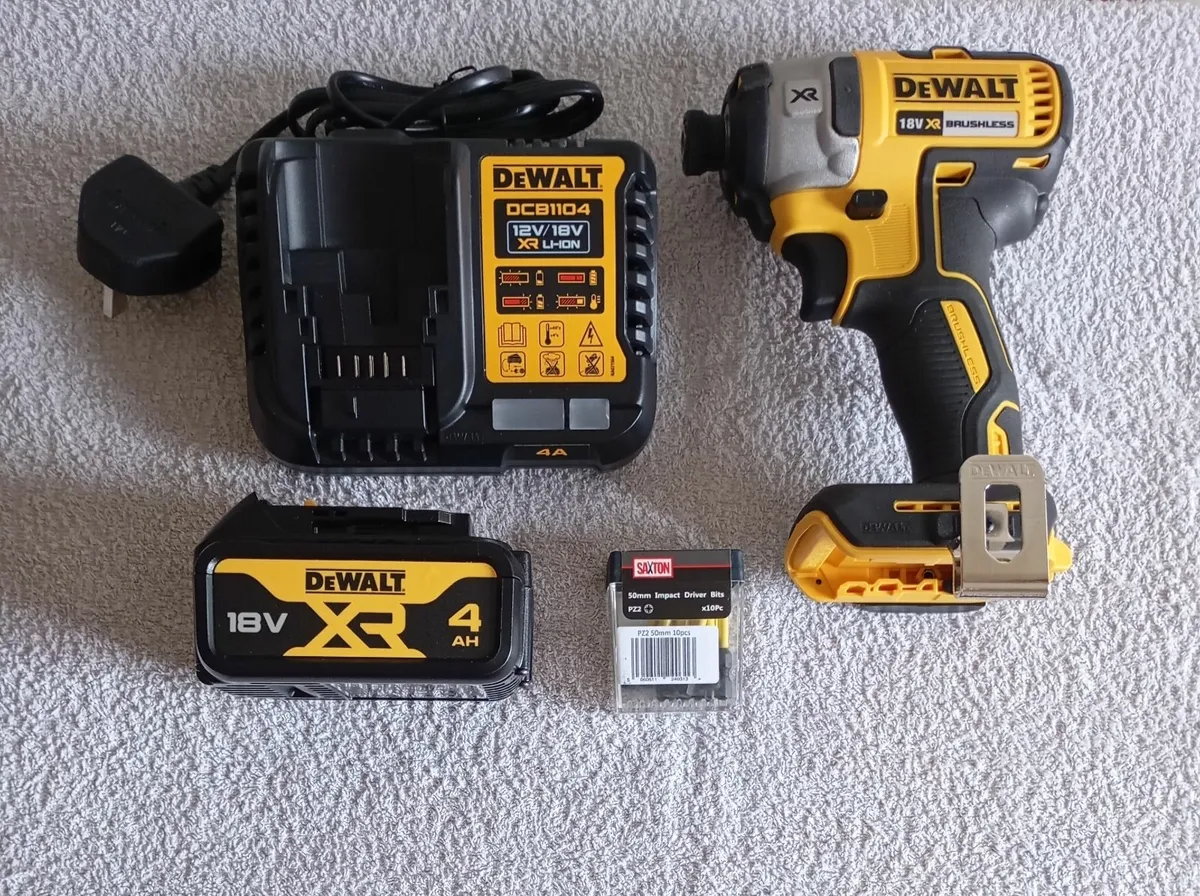 DeWalt dcf887 Impact Driver Set (New) - Image 1