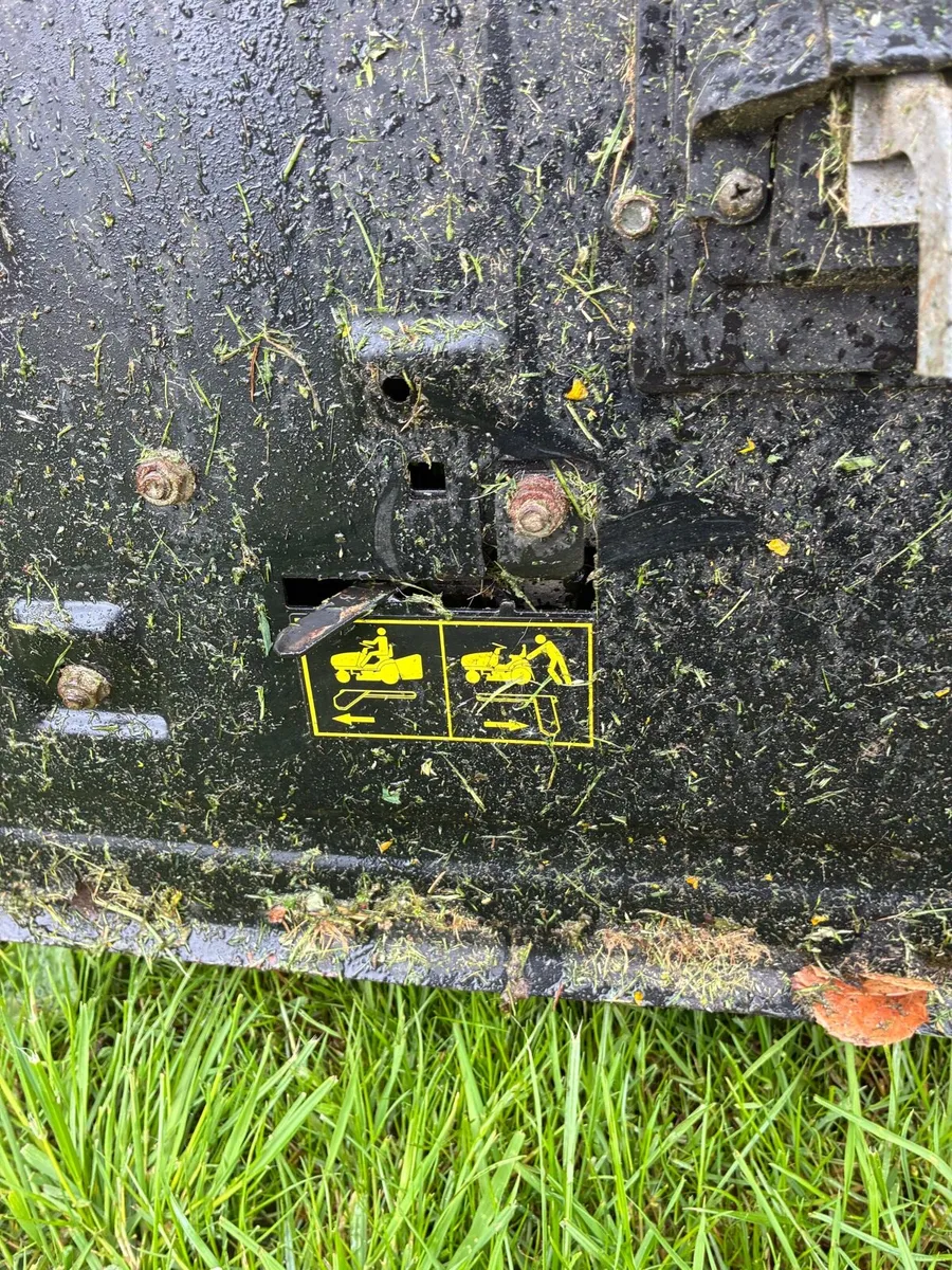 Lawn mower - Image 2