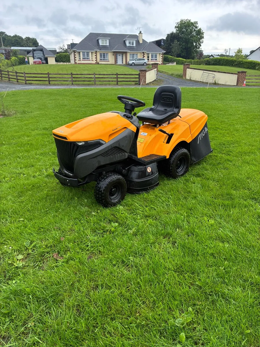 Lawn mower - Image 1