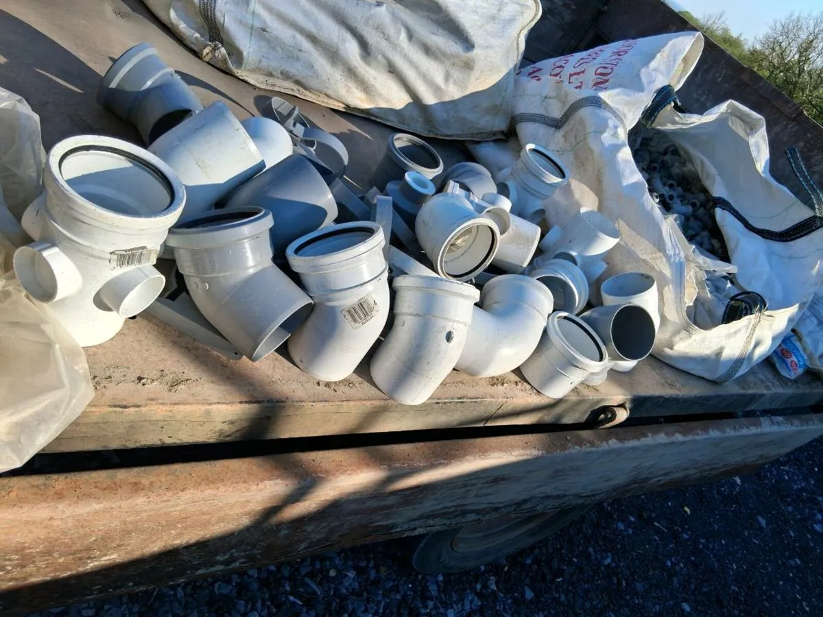 Plumbing fittings - Image 1