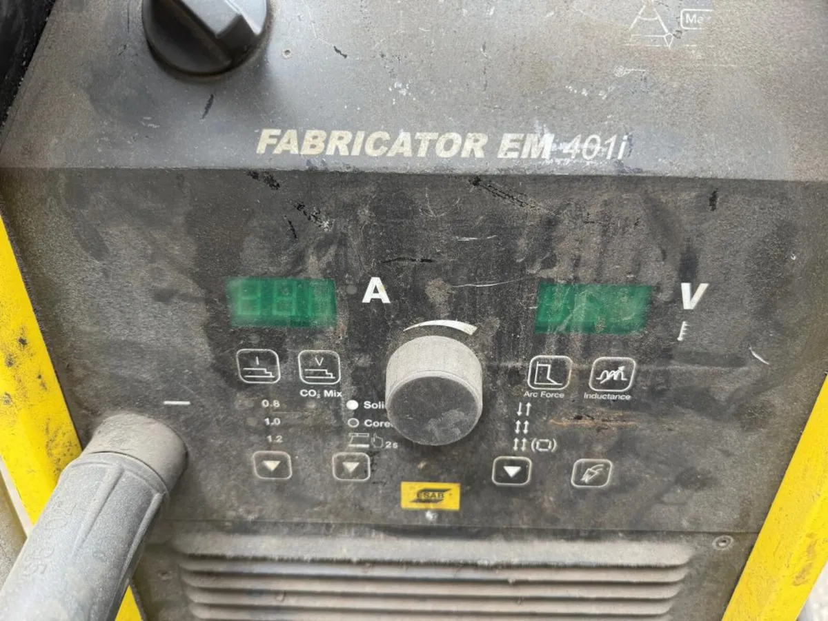 ESAB 3 Phase Mig Welder **Online Auction** - Image 4