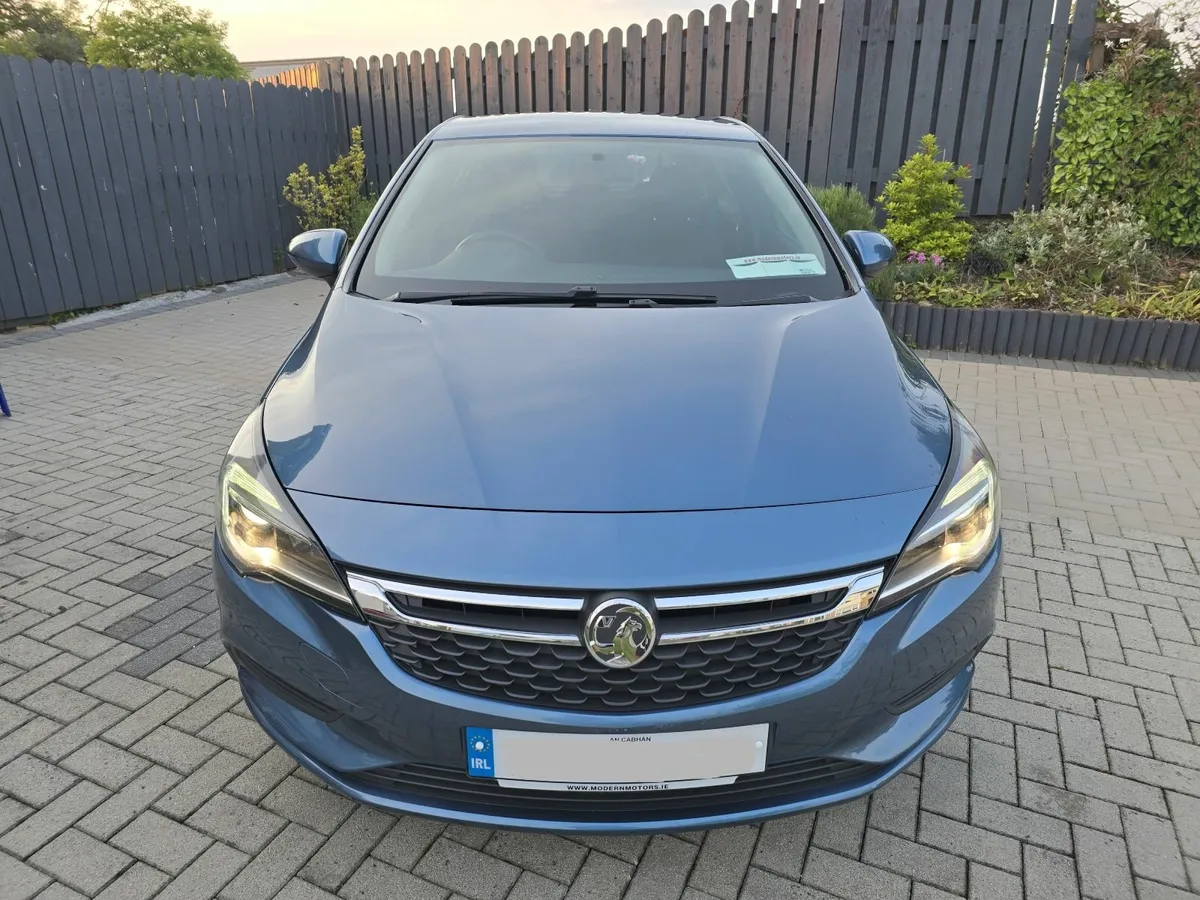 Vauxhall Astra 2016 - Image 2