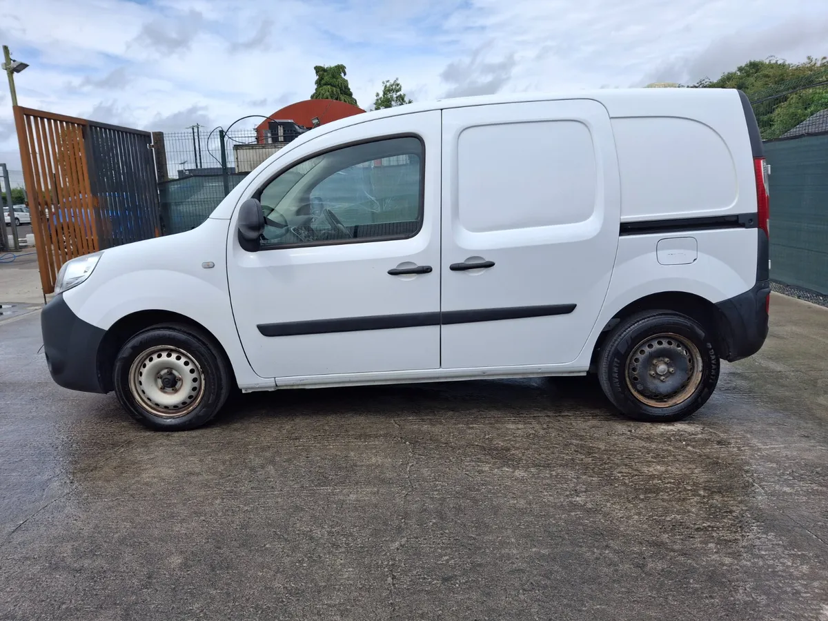 2019 Renault Kangoo 1.5 DieselDrive away - Image 3