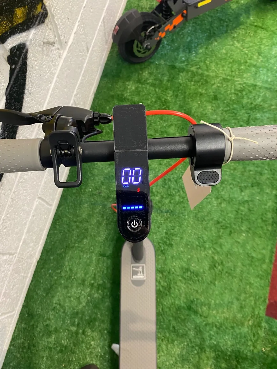 Electric Scooter - Aovo Pro ES80 - Image 3