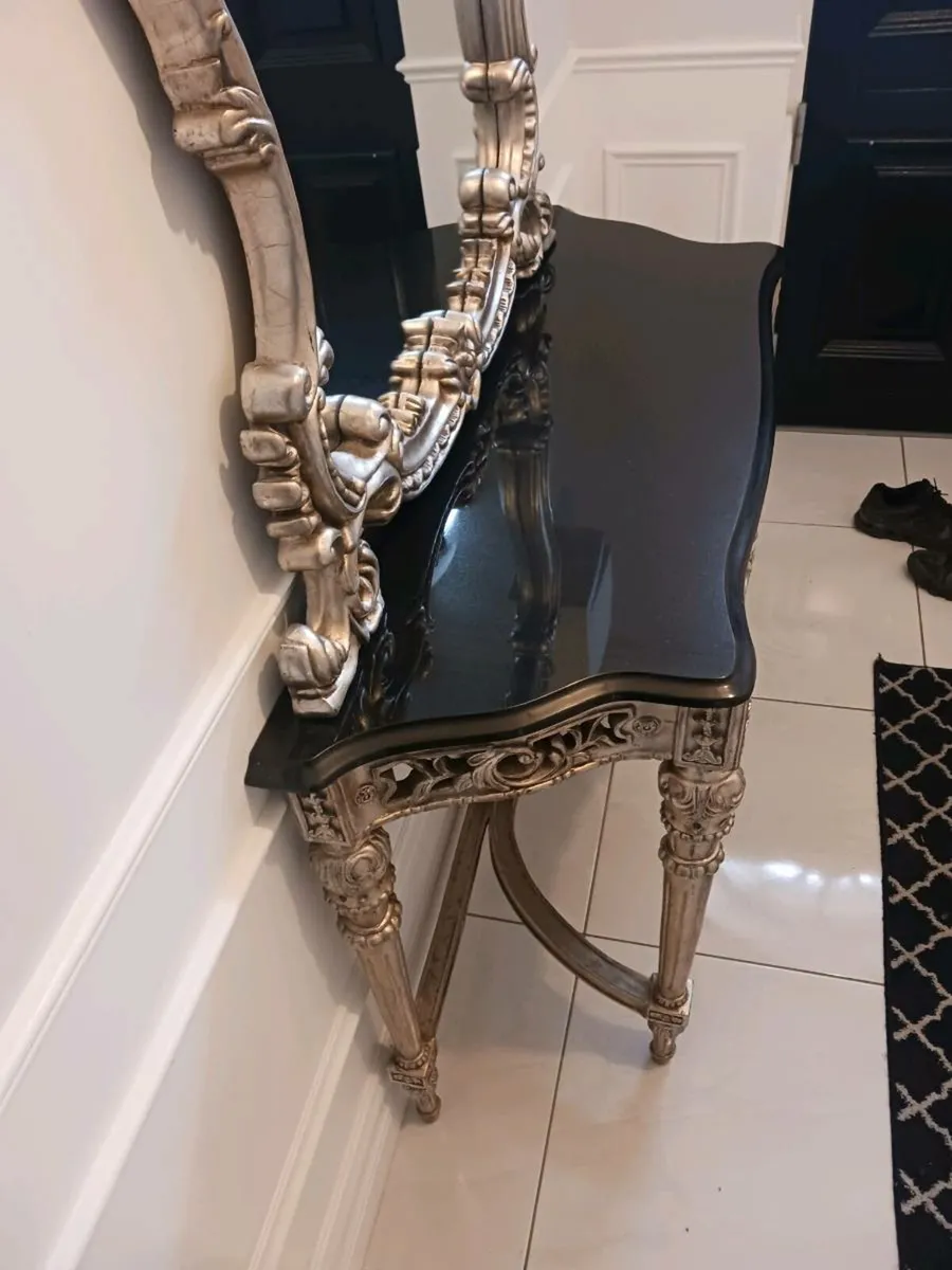 Hall table and mirror - Image 4