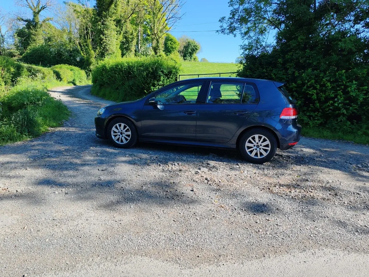 VW GOLF 1.6 TDI 2010 - Image 2