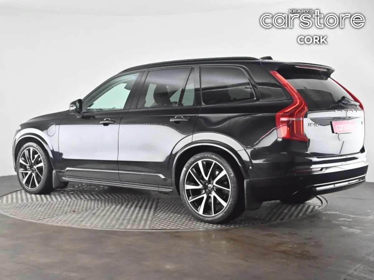 Volvo XC90 T8 Phev 455hp Ultimate (dark Theme) - Image 4
