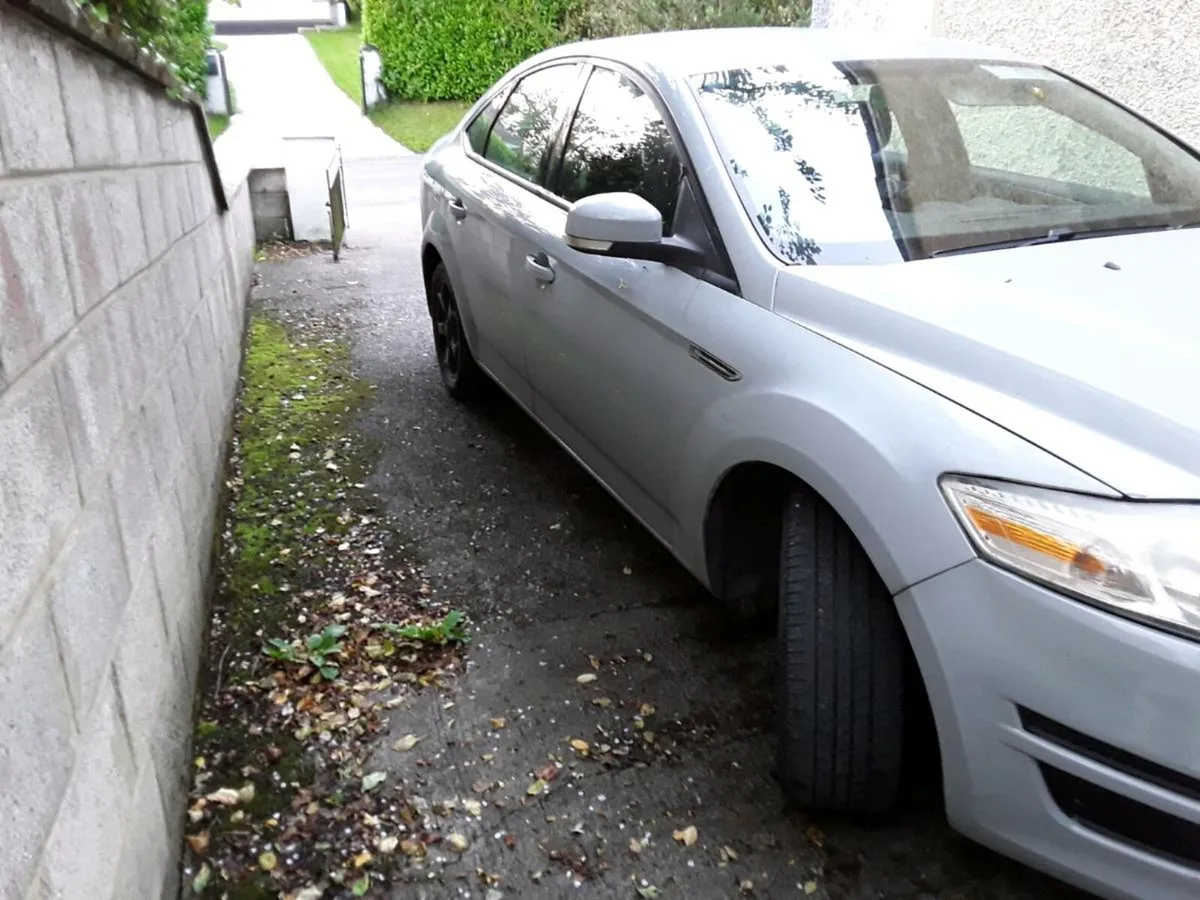 Car - Image 2