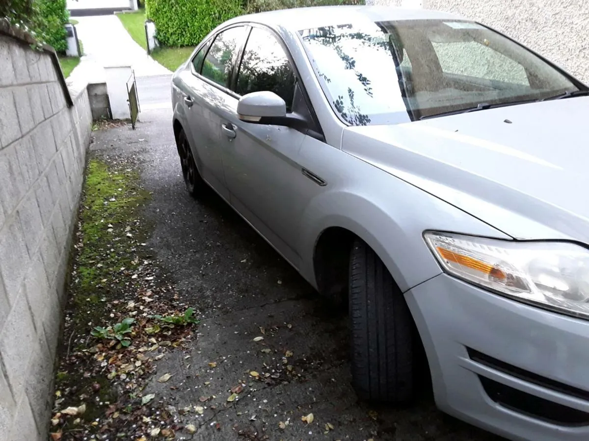 Car - Image 3