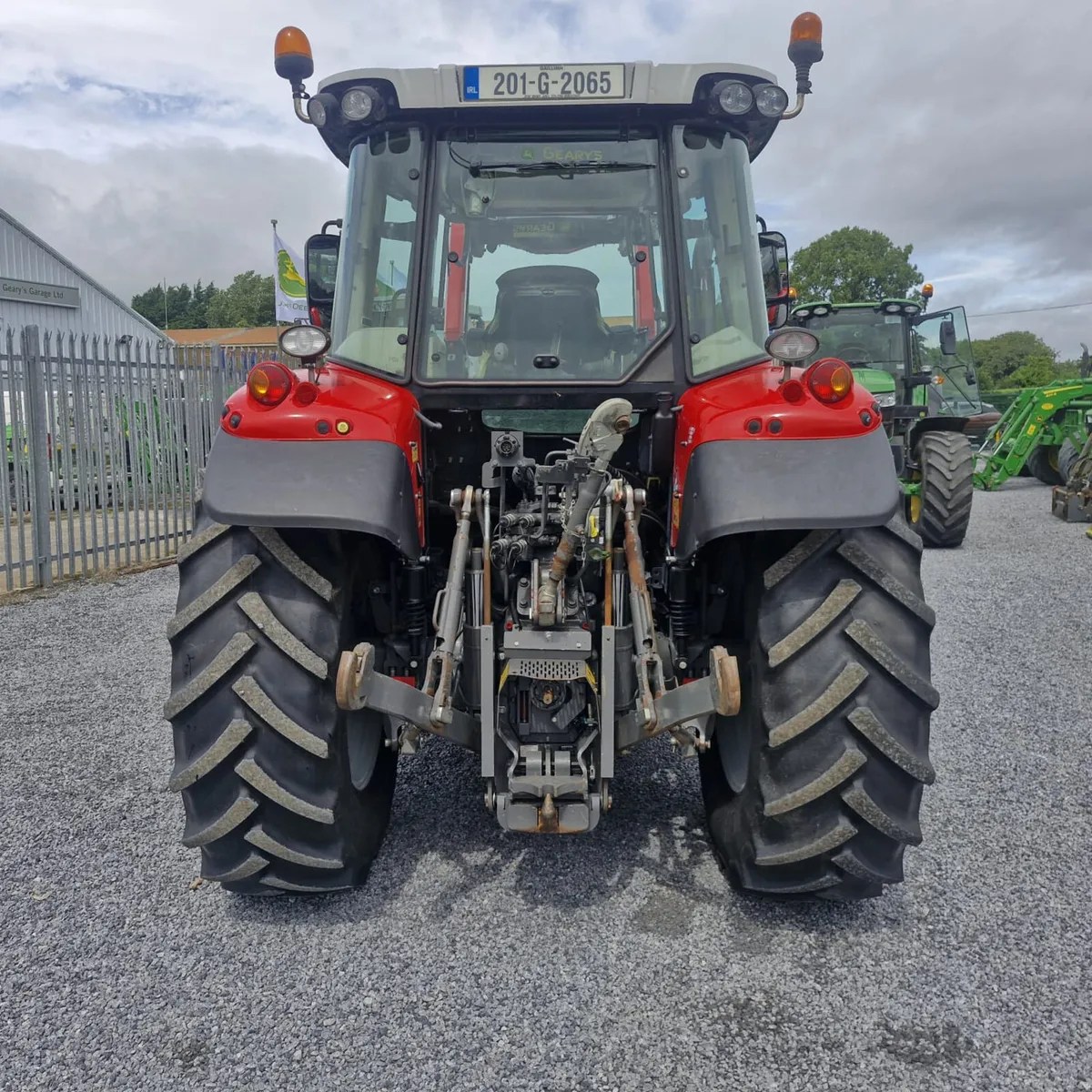 Massey Ferguson 5711 - Image 4