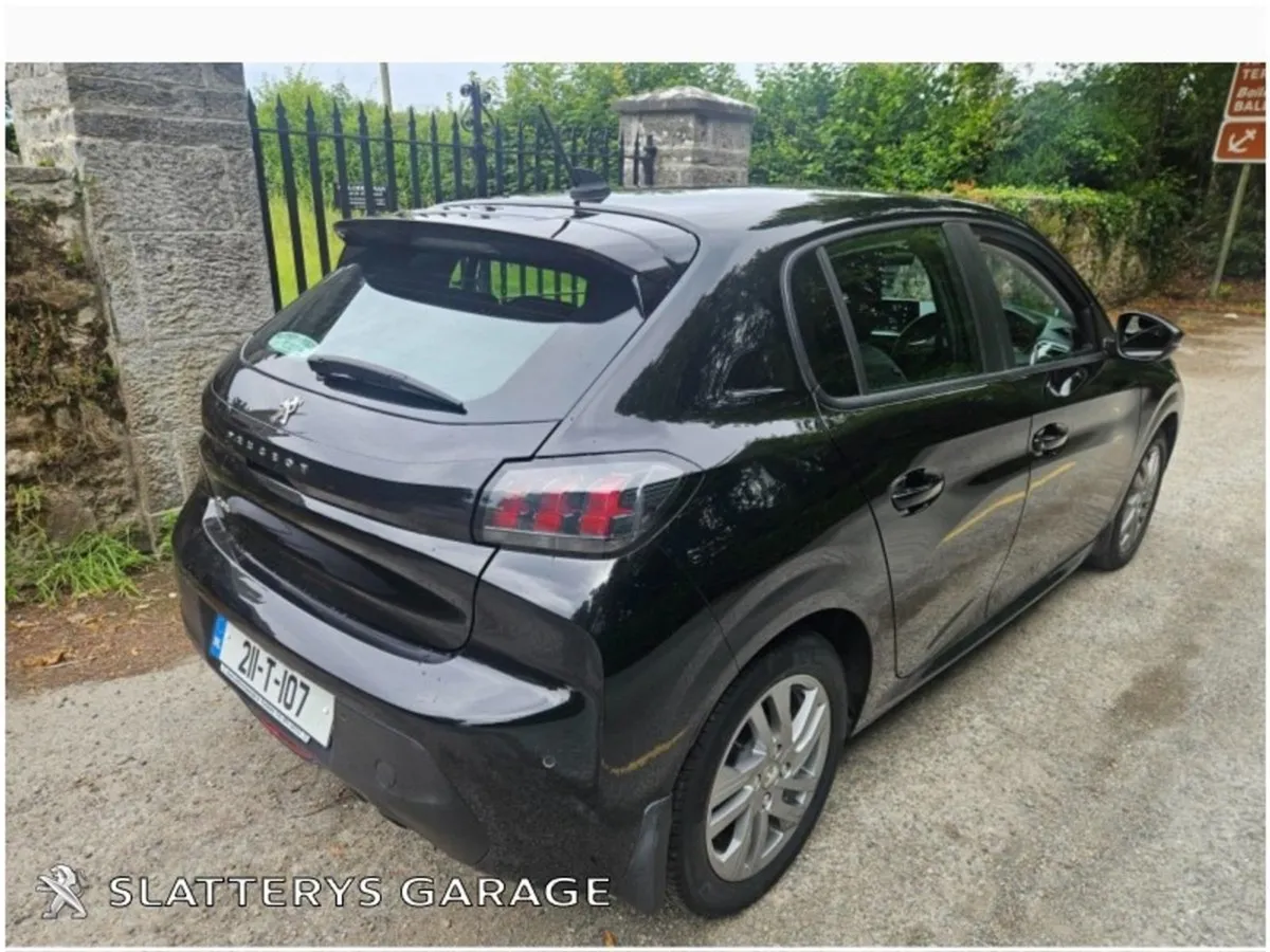 Peugeot 208 1.2 Puretech 75 bhp Active - Image 4