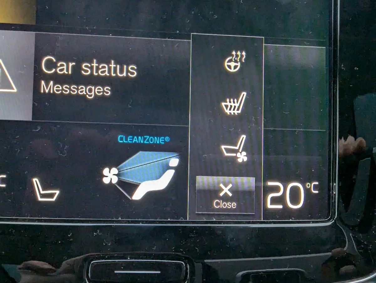 Volvo XC90 Inscription Pro 2020 Full Volvo history - Image 3