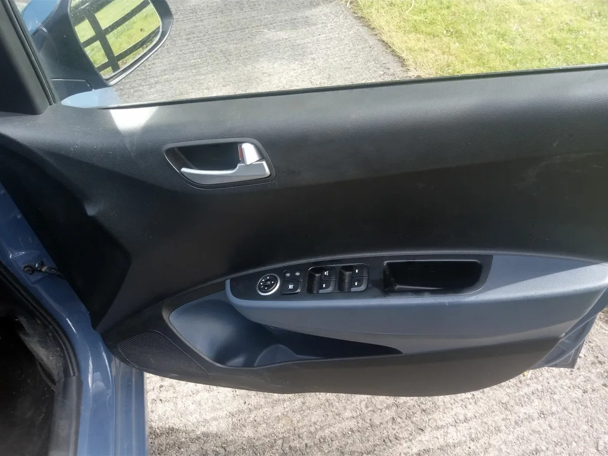 Hyundai i10 2016 - Image 3