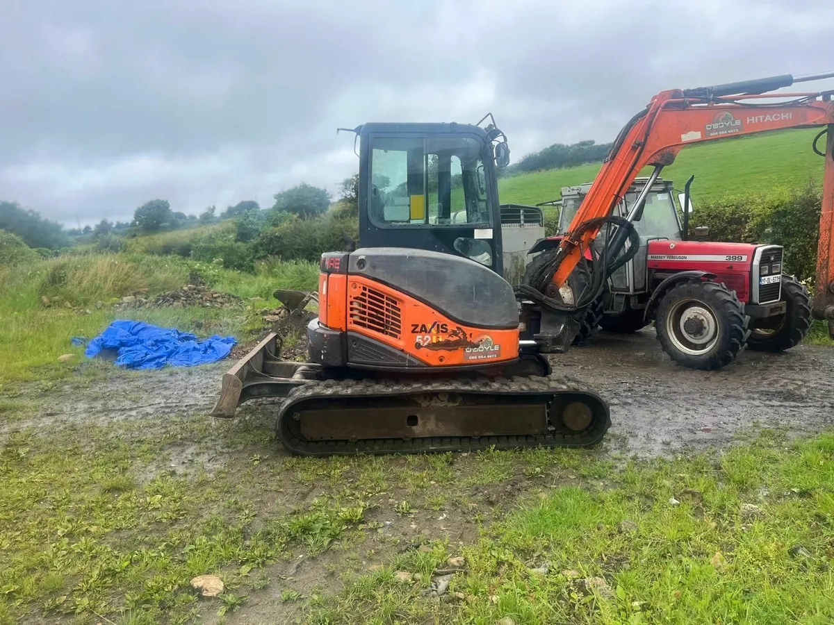 Digger Hitachi 52U - Image 1