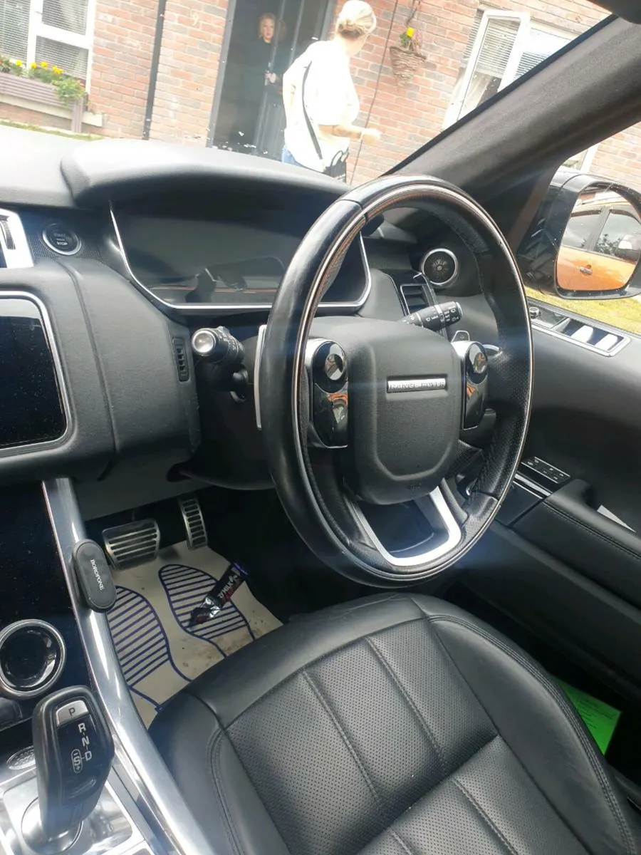 Car - Image 4