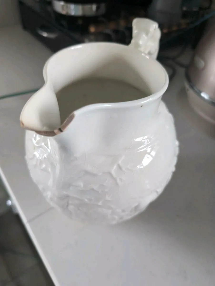 Vintage Wedgewood fox hunt pitcher - Image 2