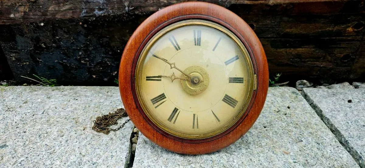 ANTIQUE CLOCKS - Image 3