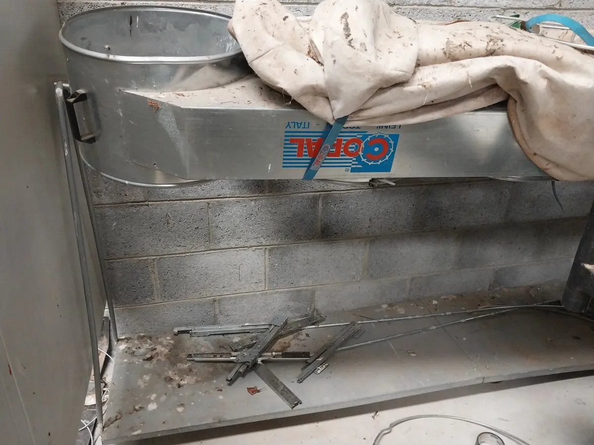 Dust extractor - Image 2