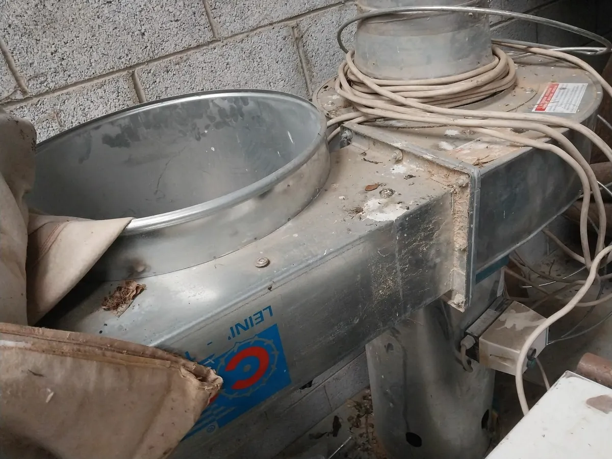 Dust extractor - Image 4