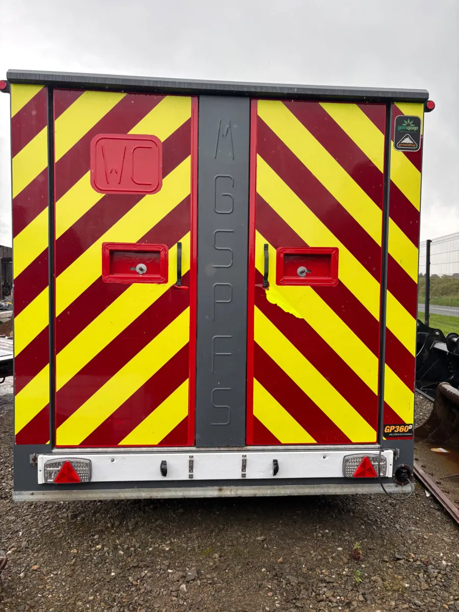2019  Towable Welfare Unit - Image 4