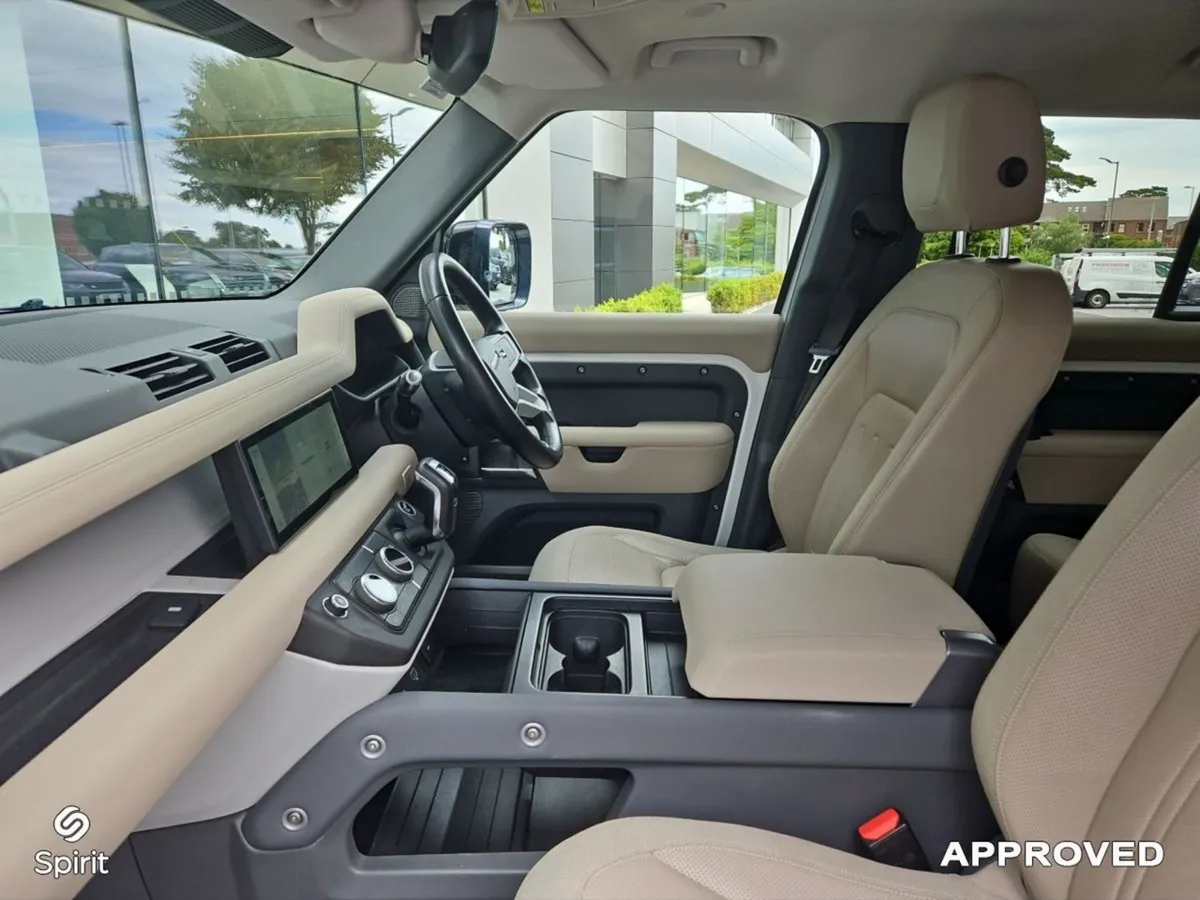 Land Rover Defender 110 2.0d SD4 S Automatic - Image 4