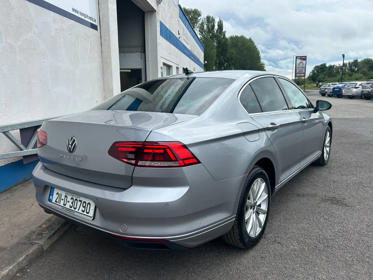 Volkswagen Passat. ONE OWNER NCT 05/27 - Image 3