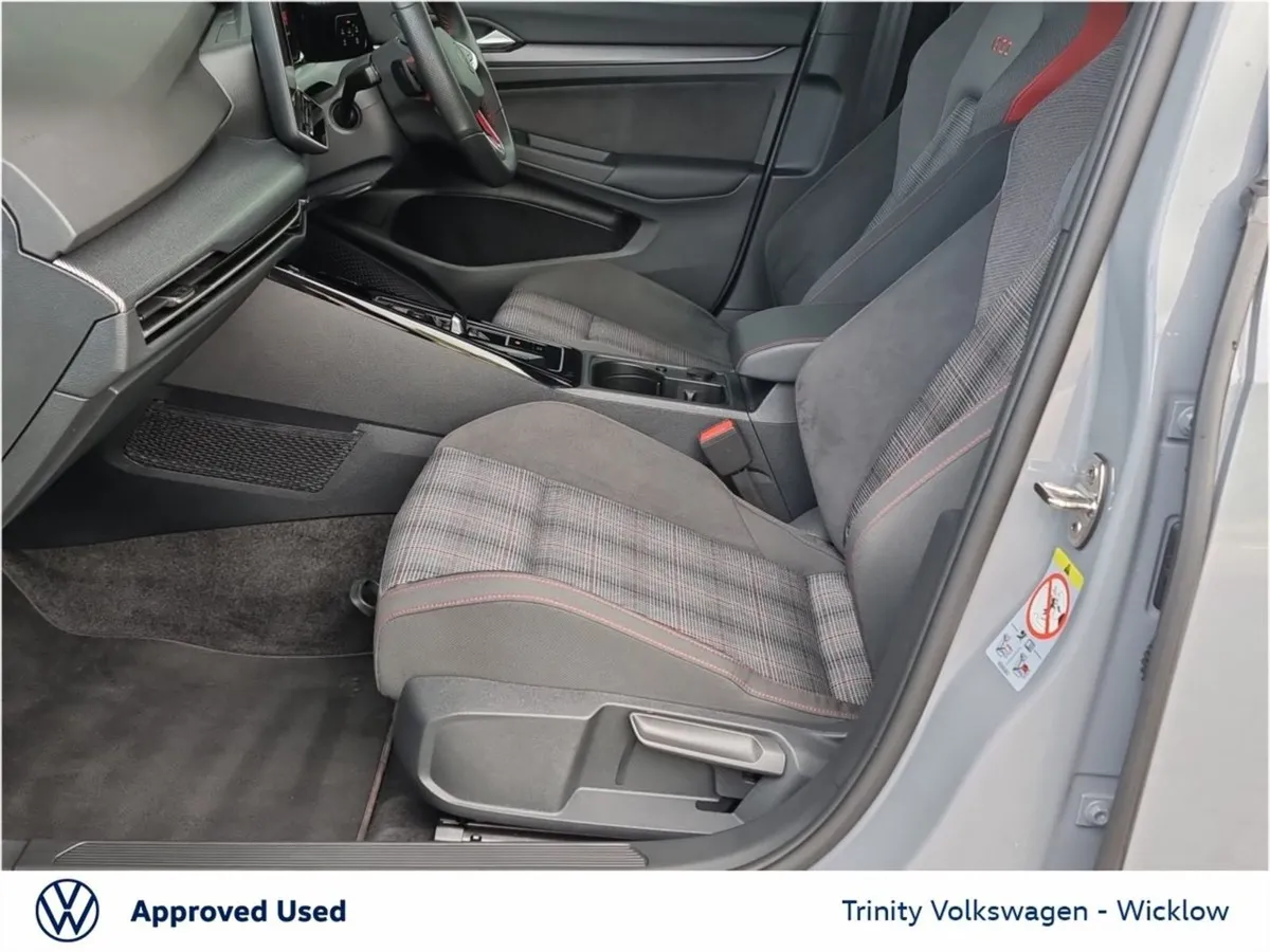 Volkswagen Golf GTI DSG Automatic 2.0 TSI 265 BHP - Image 4