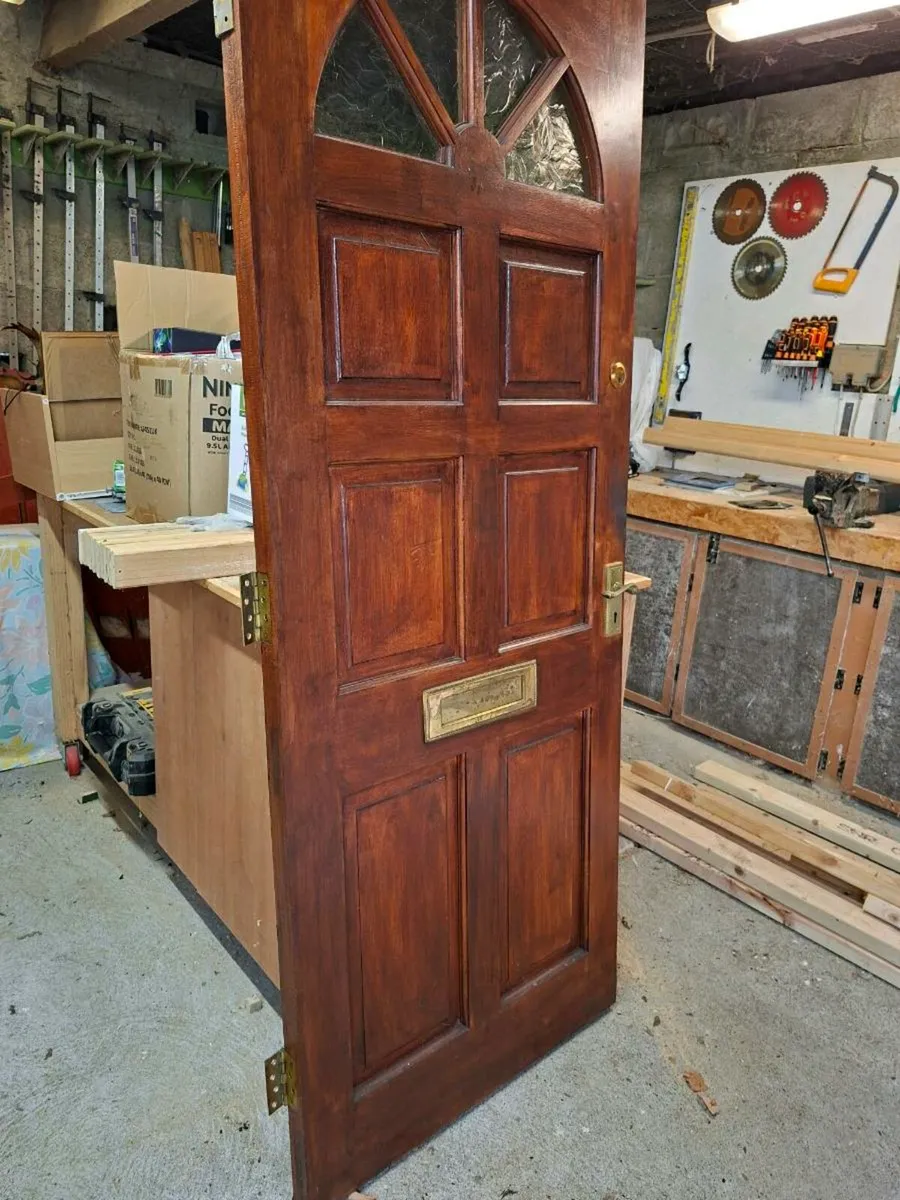 Outside door - Image 2