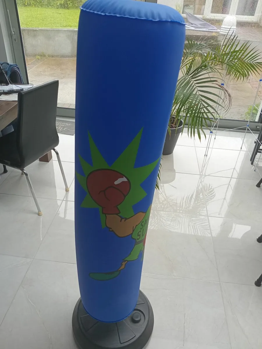 Fun kids freestanding punching bag and gloves - Image 2