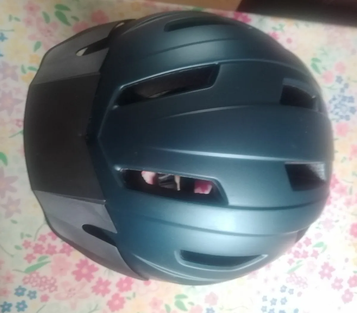 2 Bike locks and Ehelmet - Image 4