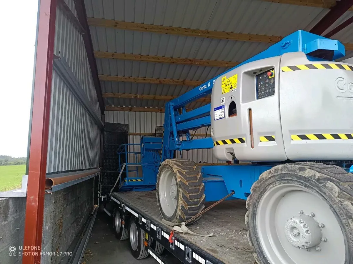 Genie z45 hoist - Image 2