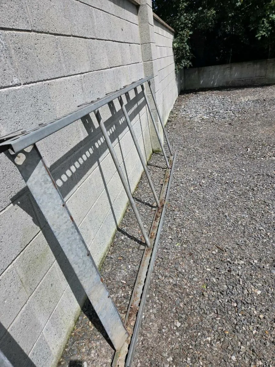 Hiace roof rack. . - Image 2