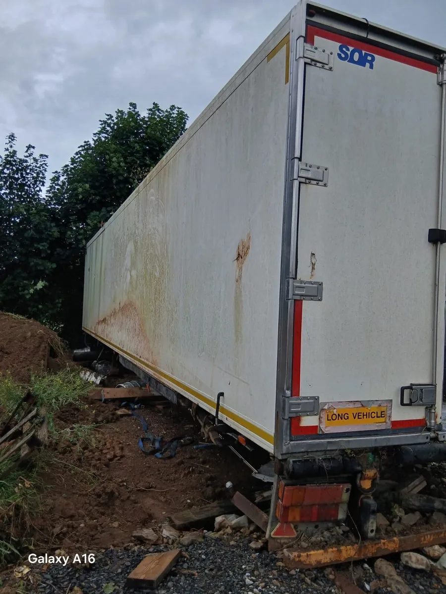 Insulated Container - Image 3