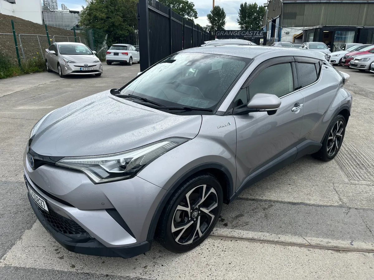 TOYOTA C-HR 2018, 1.8 HYBRID AUTO HIGH SPEC - Image 3