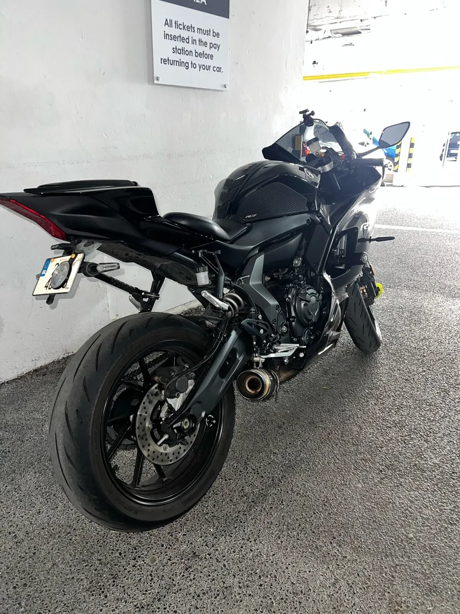 Yamaha R7 - Image 4