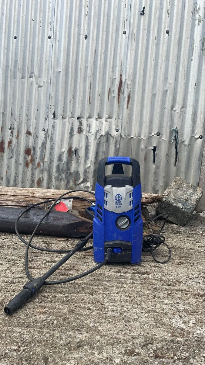 Pressure washer - Image 1