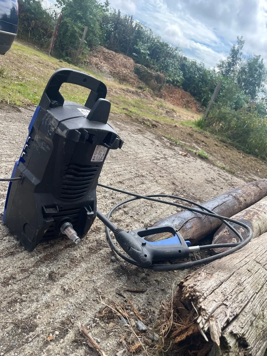 Pressure washer - Image 2