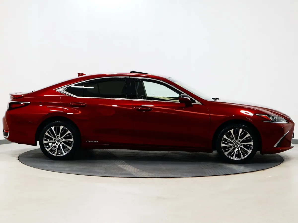 *17* 2021 Lexus ES 2.5 cvt automatic - Image 3