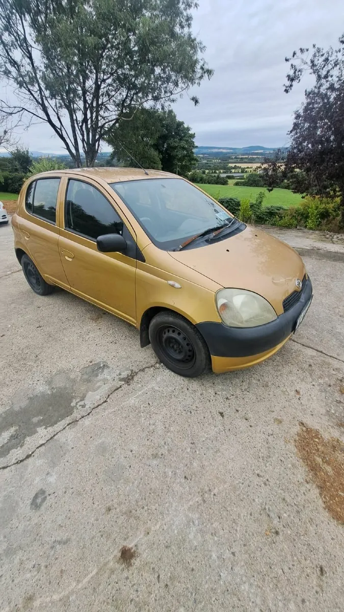 car - Image 1