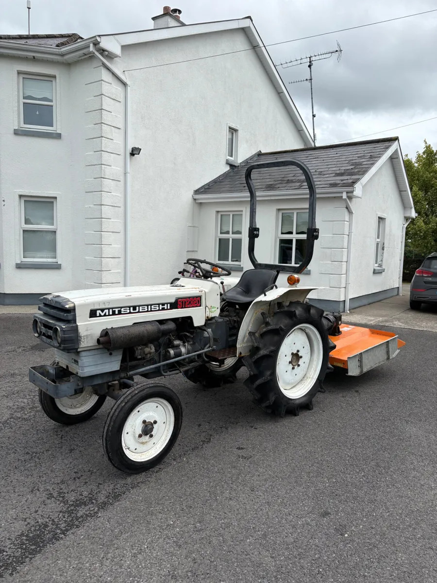Mitsubishi compact tractor and topper - Image 2