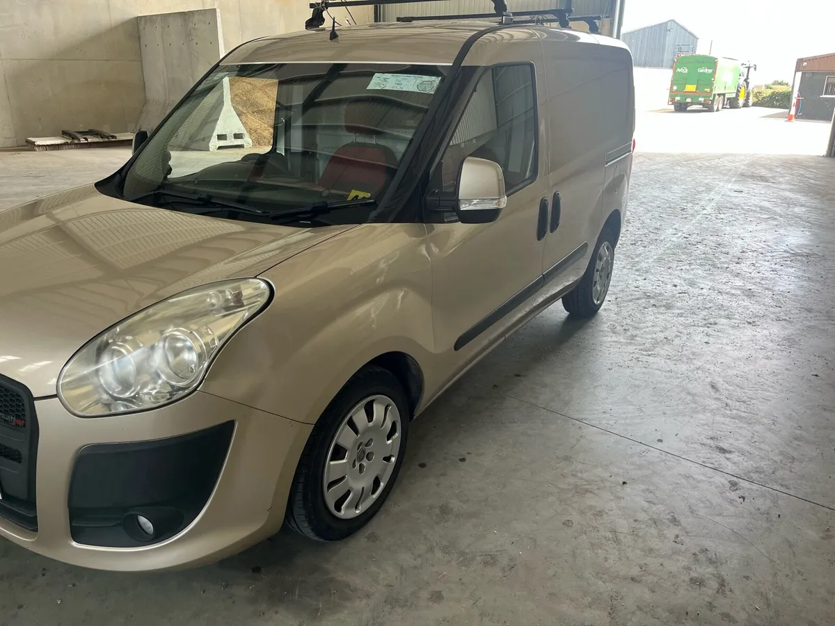 Van - Image 3
